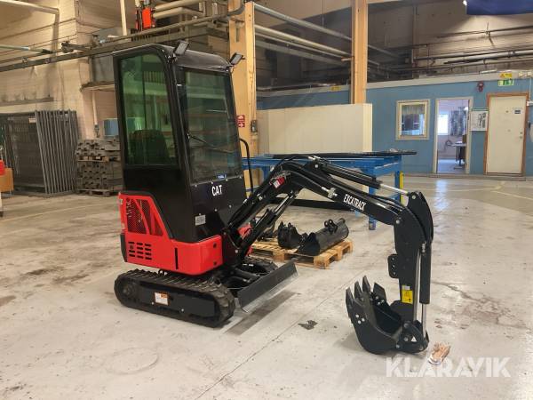 Minigrävmaskin Excatrack NM-E10 med redskap