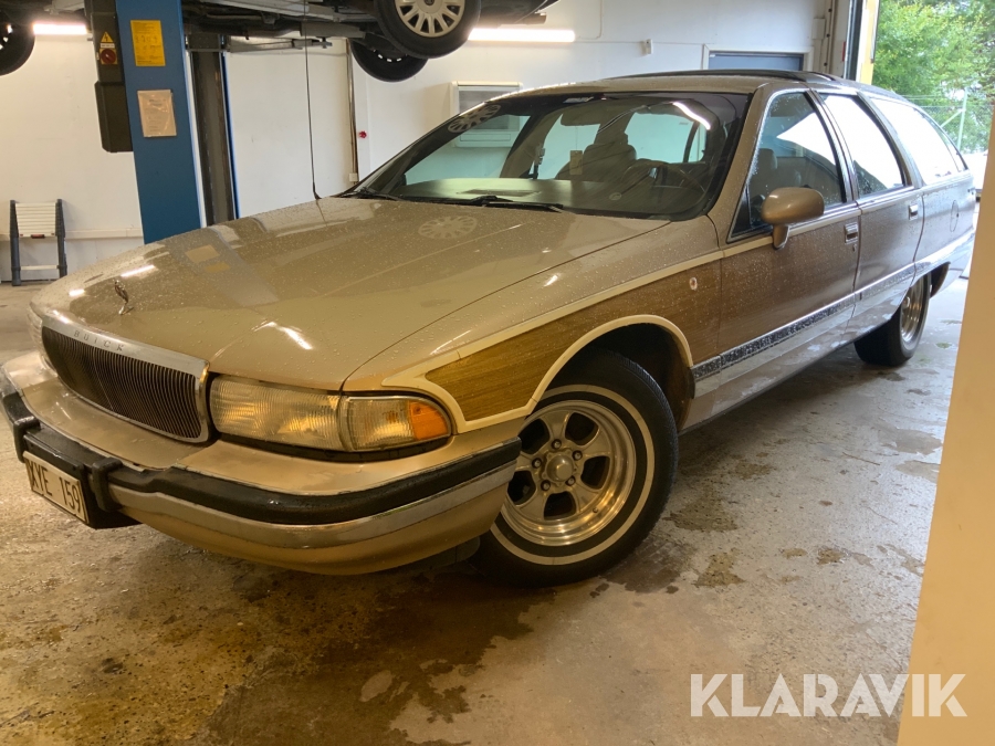 Buick Roadmaster Estate Wagon 5,7