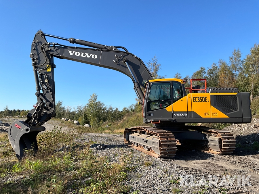 Grävmaskin Volvo EC350EL med flera skopor