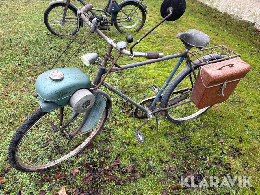 Cykel med påhängsmotor Flink med motordrift fram