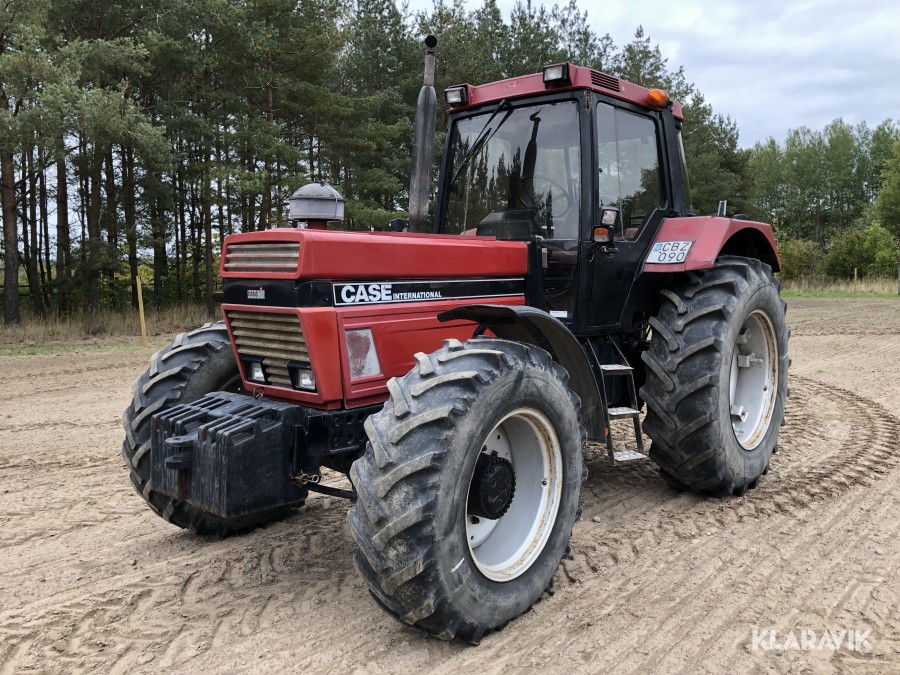 Traktor Case INT 1455 AXL