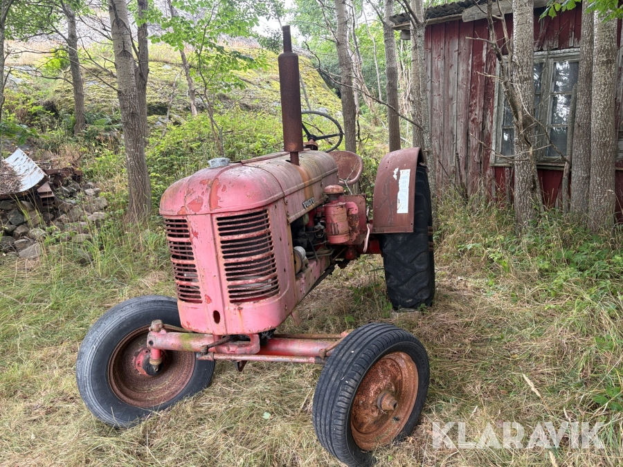 Veterantraktor Volvo T-24 31 141