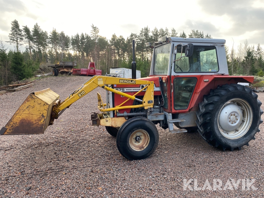 Traktor med lastare Massey Ferguson 575