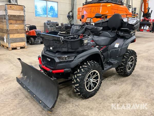 Fyrhjuling TGB Blade 1000LTX med snöplog