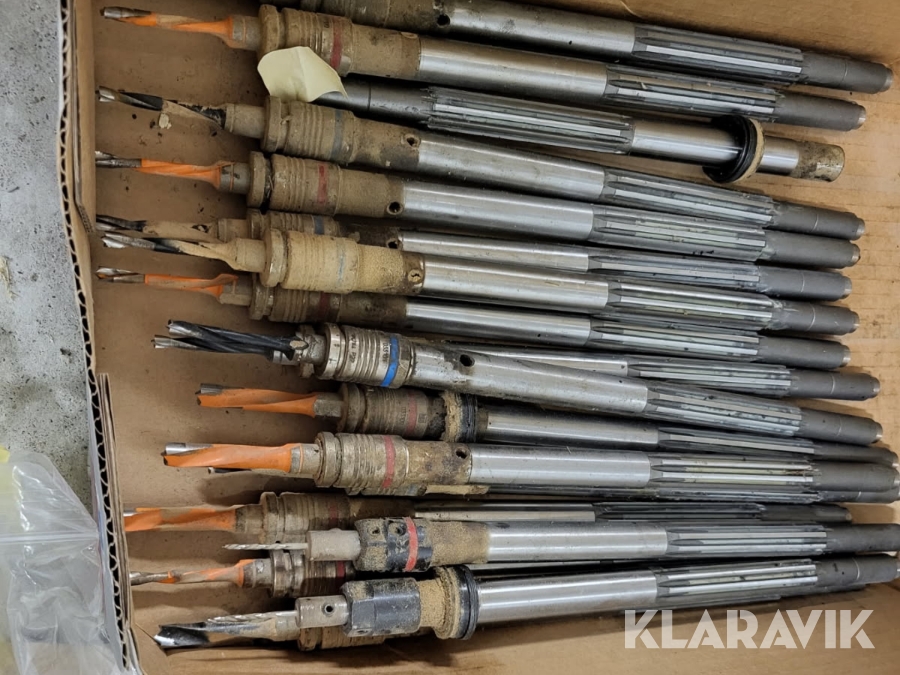 Diverse verktyg för träbearbetning