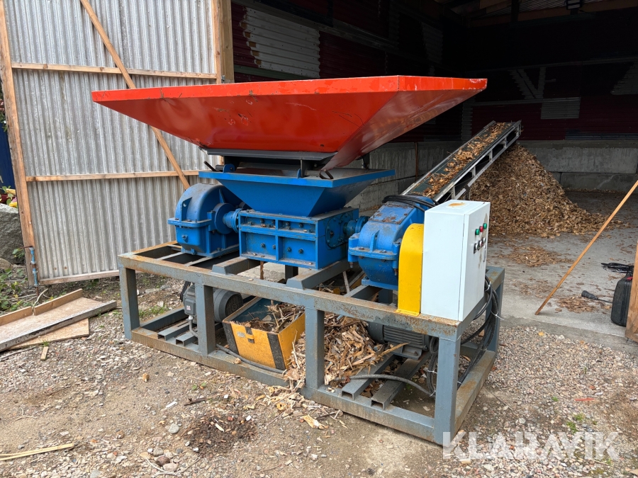 Långsamtgående träkvarn / träkross