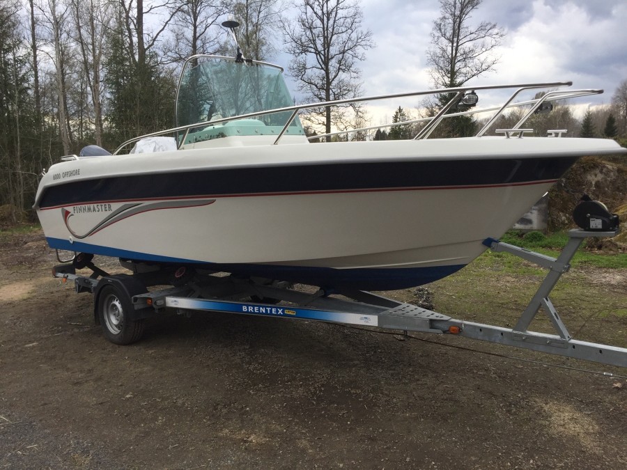 Styrpulpet med båtkärra