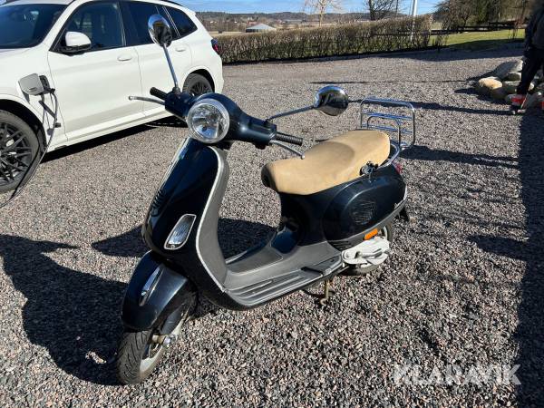Scooter Piaggio Vespa LX50