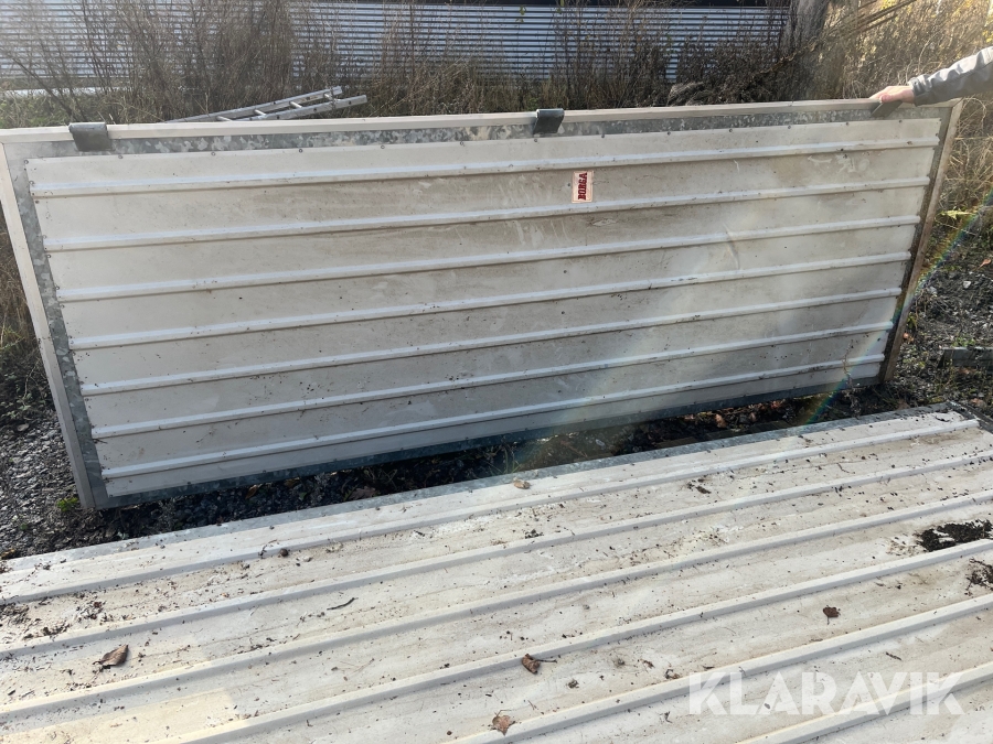 Verkstadsdörr Borga