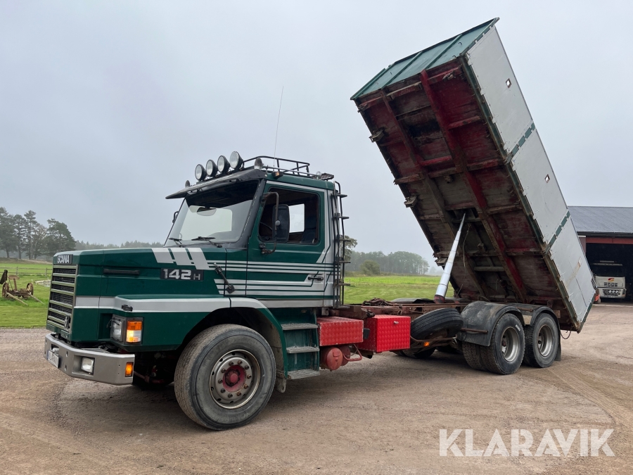 Veteranlastbil Scania T142H 6X2 54 Nybesiktigad