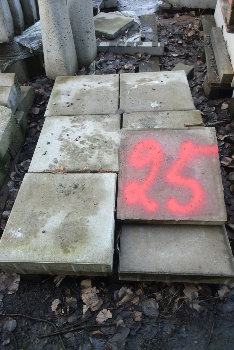 12st Betongplattor (NYA) + Div begagnade