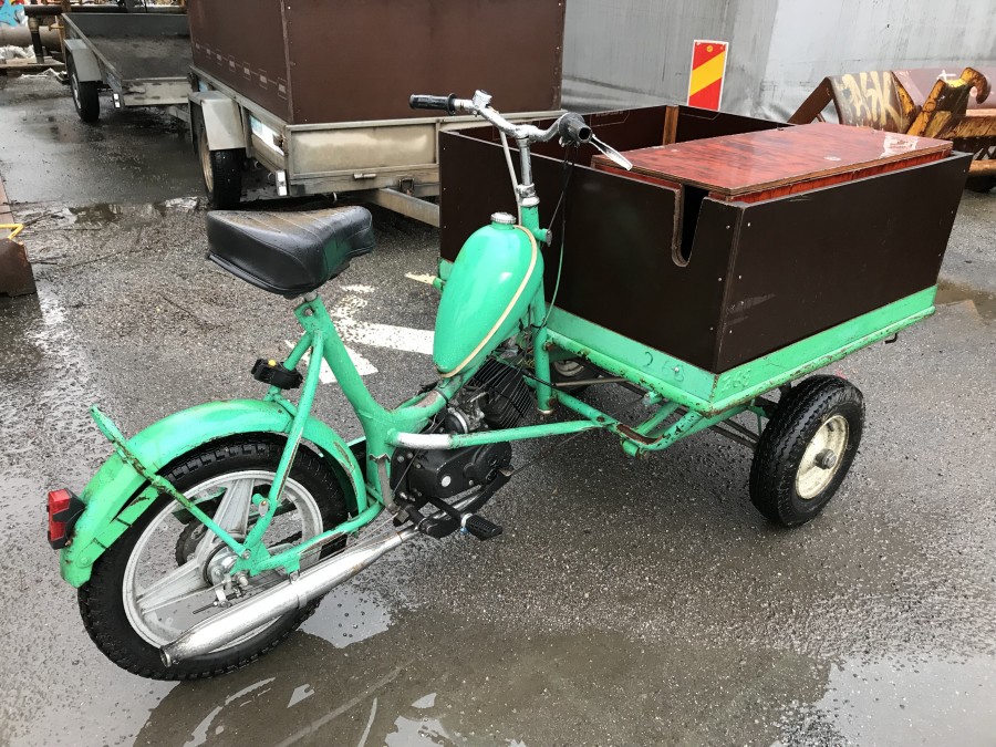 Flakmoped / Packmoped