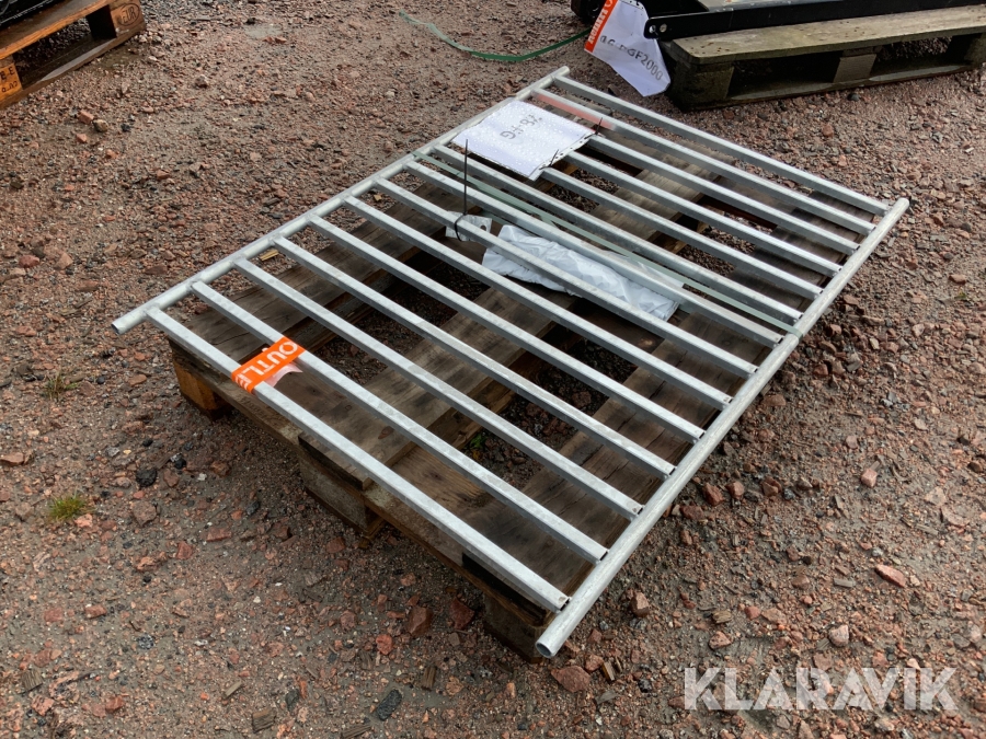 Fönstergaller för stall