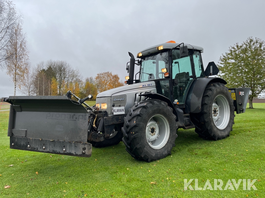 Traktor Lamborghini R3.95 DT med vikblad & sandspridare