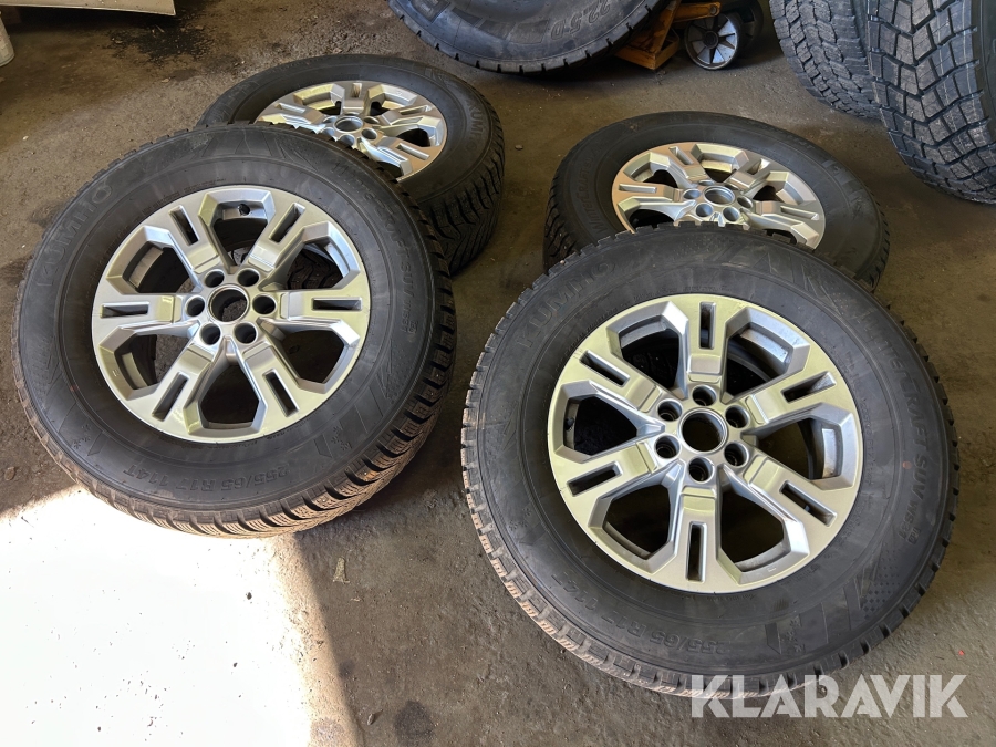 Vinterhjul på fälg Kumho 255/65R17 4 st