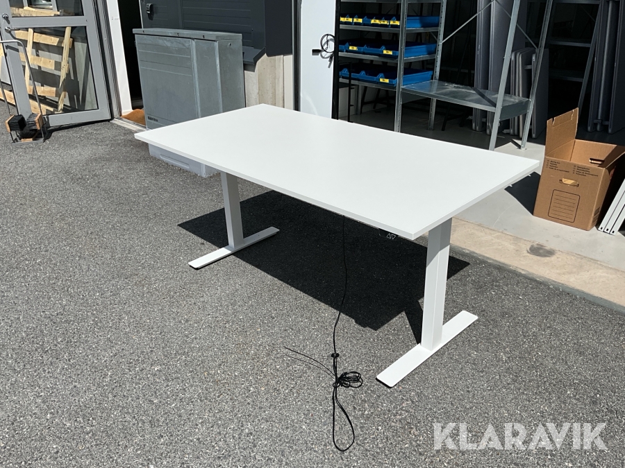 Skrivbord höj och sänkbart