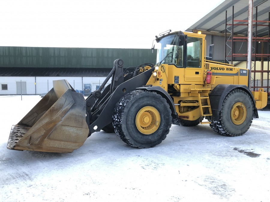 Hjullastare Volvo L180 Skopa / Gafflar
