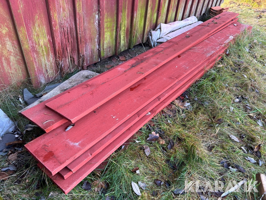 Brädor målade röda 19 st
