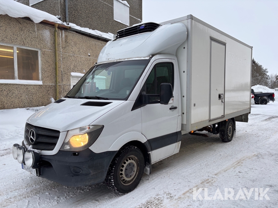 Lätt lastbil Mercedes-Benz Sprinter 316 med skåp