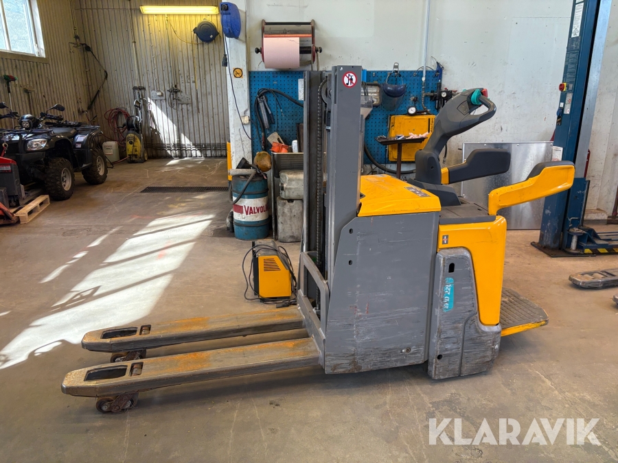 Truck Ledstaplare Jungheinrich ERD 220