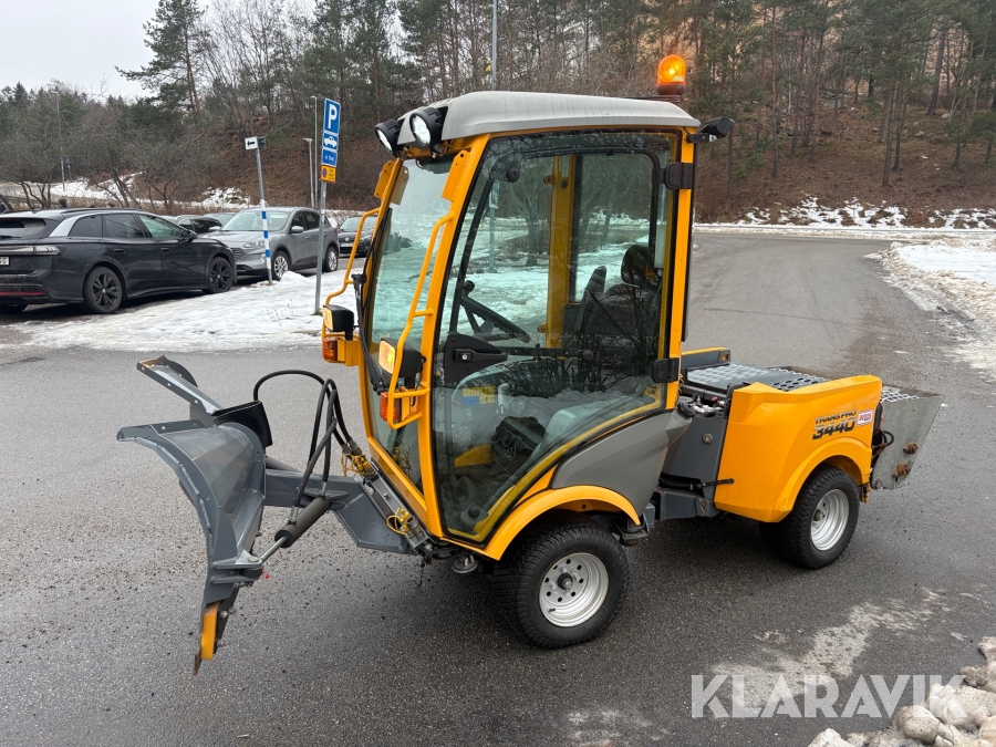 Redskapsbärare Belos Trans Pro 3440 med redskap