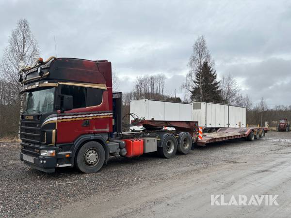 Lastbil Scania 164G 480 med maskintrailer