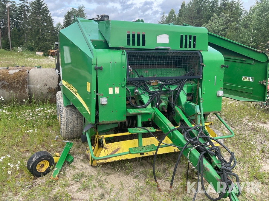 Rundbalspress John Deere 678