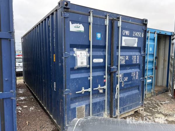 Container 20 fot isolerad med el, hyllor & belysning