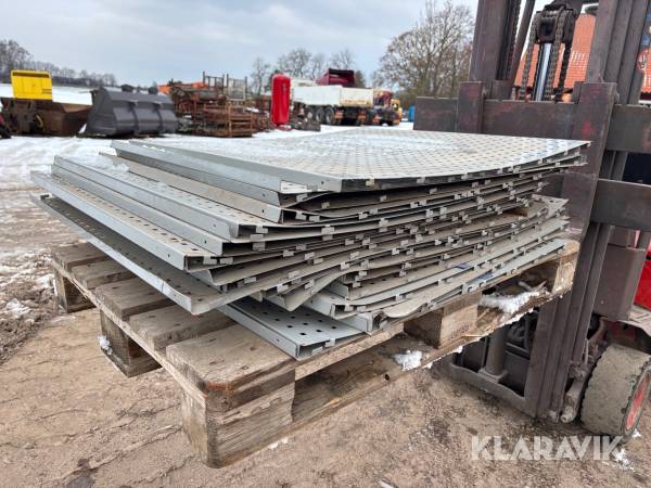 Verktygsplåt ca 25 st