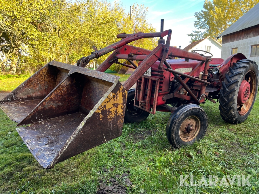 Veterantraktor McCormick International D-440 Standard