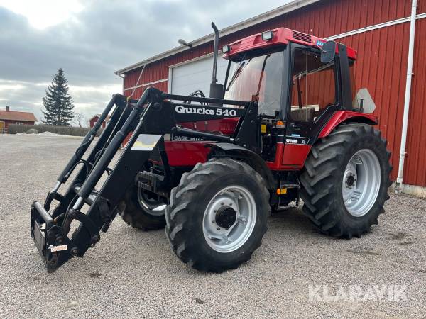 Traktor Case 895 XL Syncro med frontlastare