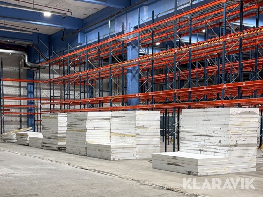 Cellplast ca 740 m2