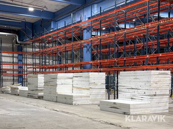 Cellplast ca 740 m2
