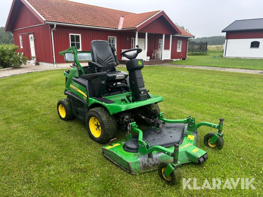 Gräsklippare John Deere 1550 terrain cut