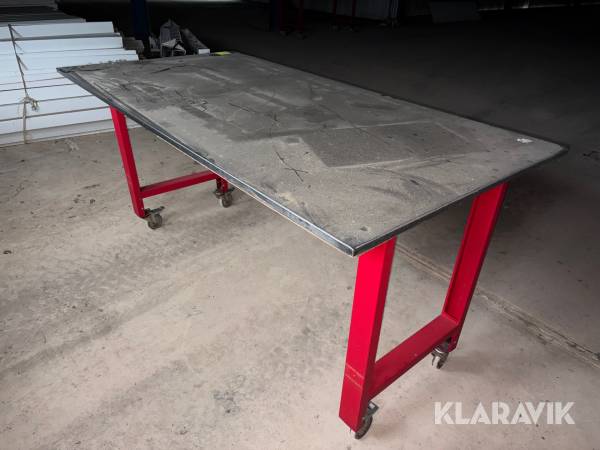 Arbetsbord på hjul
