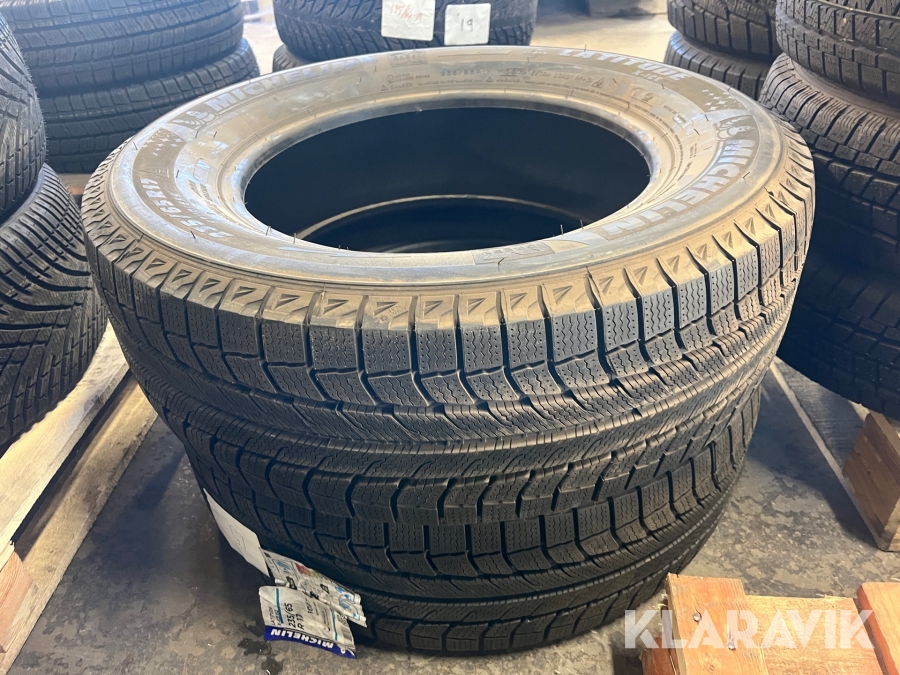 Vinterdäck Michelin 235/65-17 2 st