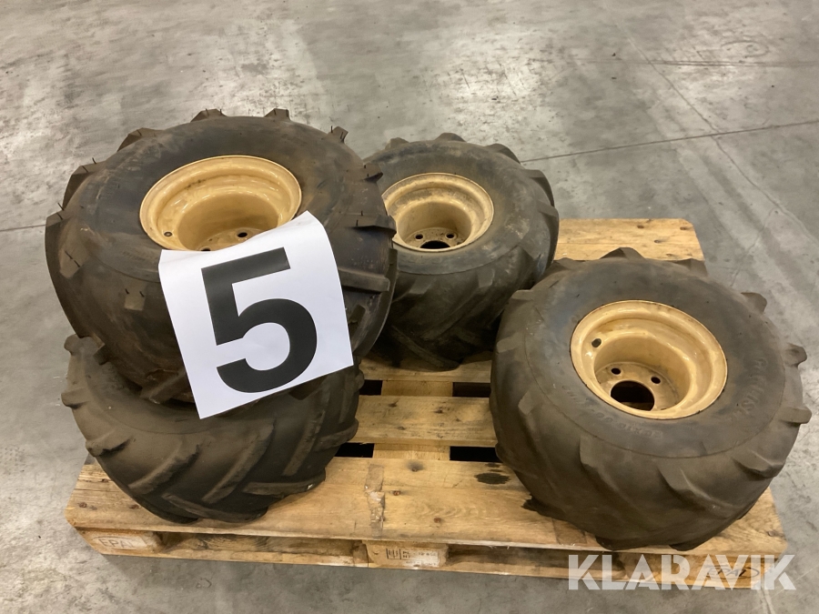 Hjul till Ditch Witch R300 Titan HD2000 20x10.00-8 NHS 4st