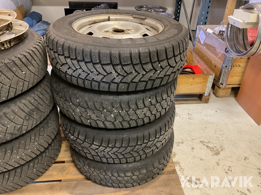 Vinterdäck Vredstein / Gislaved 195/70R15C 4st med fälg