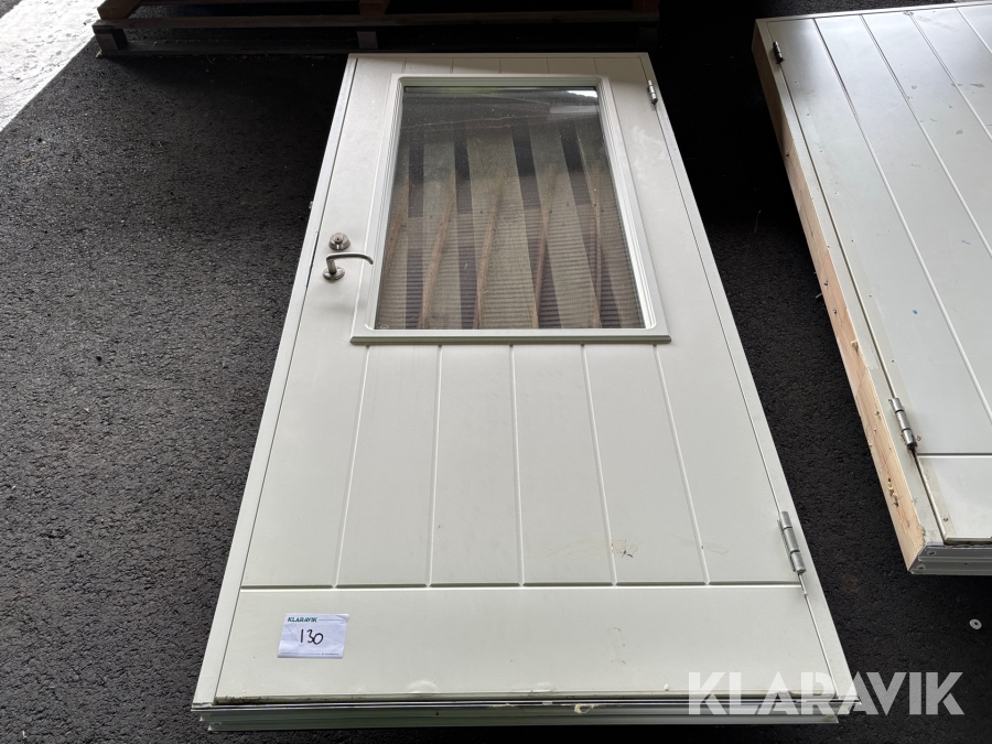 Ytterdörr med karm 1st