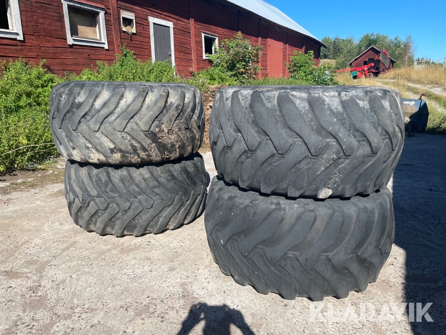 Entreprenaddäck på fälg Alliance 700/50-30.5 4st