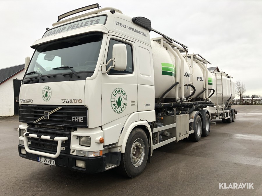 Bulkbil Volvo FH12 6X2 med släp 