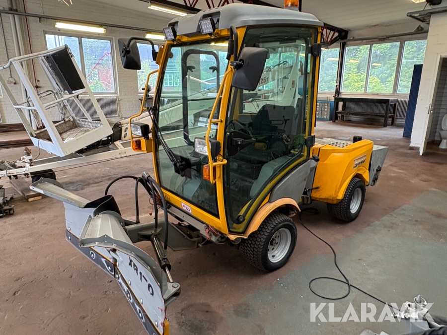 Redskapsbärare Belos Trans Pro 3440 med redskap