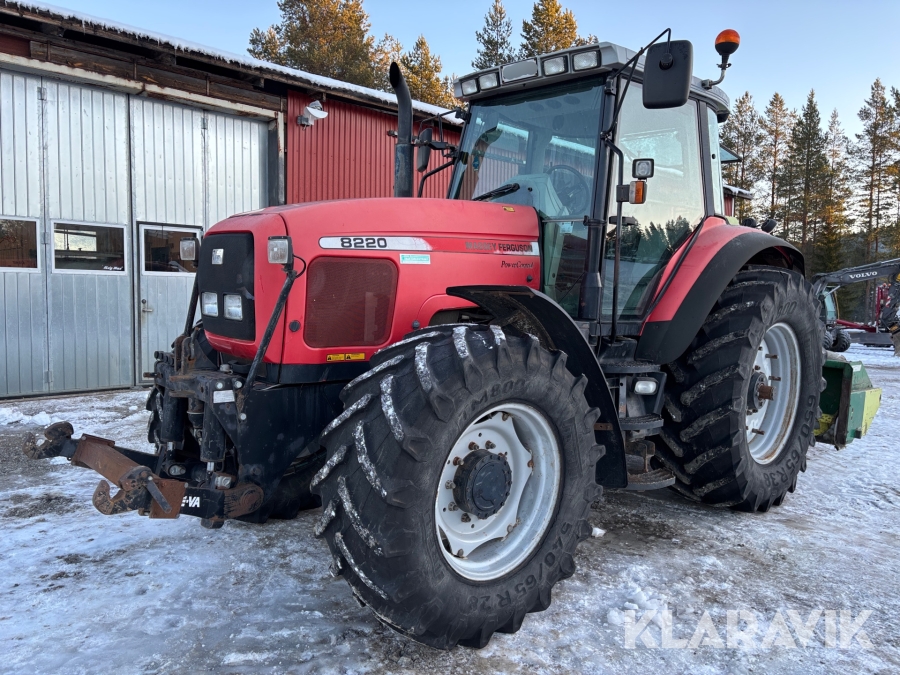 Traktor Massey Ferguson 8220