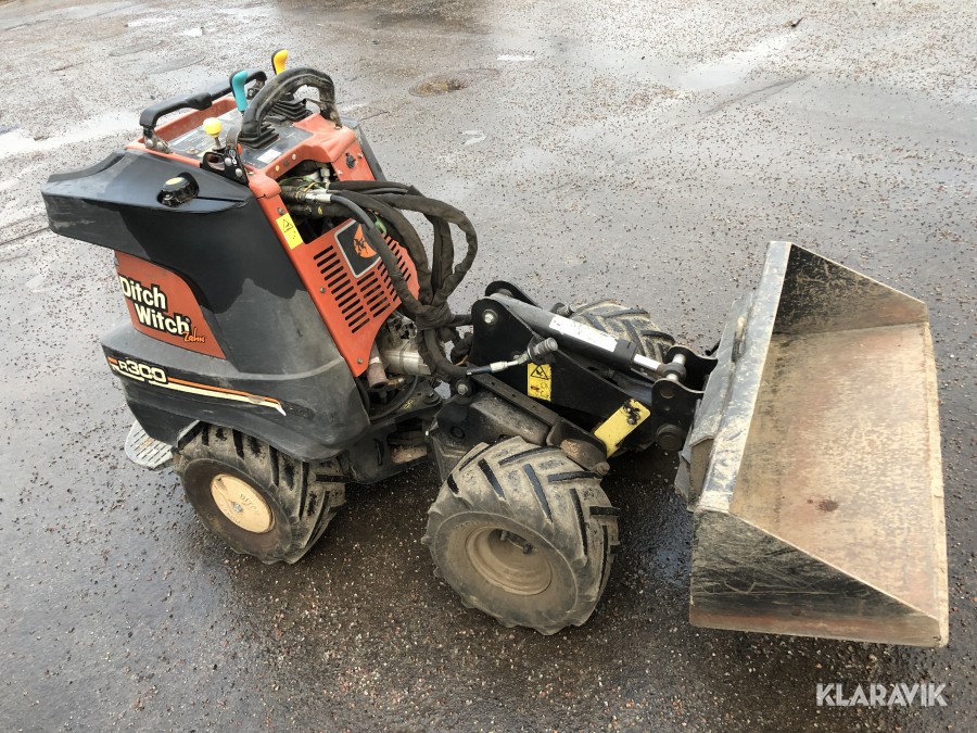 Redskapsbärare Ditch Witch Zahn R300 med tillbehör
