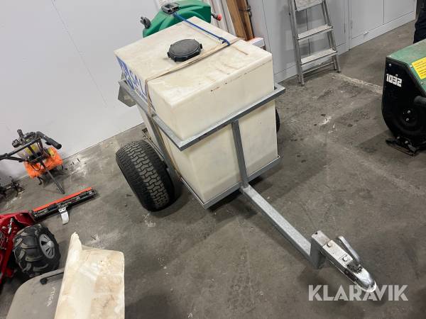 Vattenvagn 400L med pump