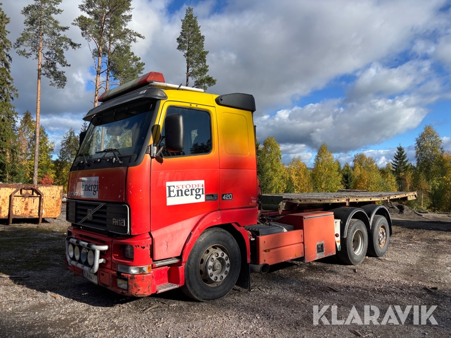 Lastväxlare Volvo FH12 420 med flak