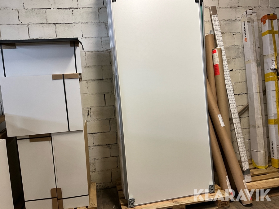 Garderobsskjudörrar Elfa/Lumi