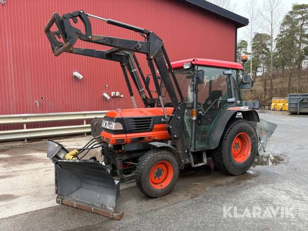 Traktor Kubota L4200 med 3 redskap