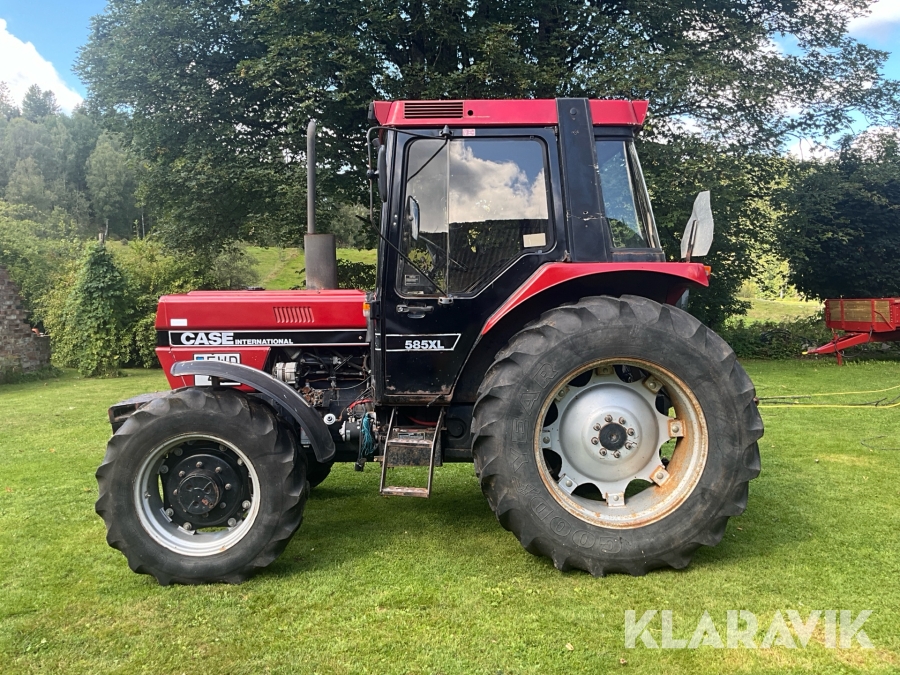 Traktor Case IH 585 XL
