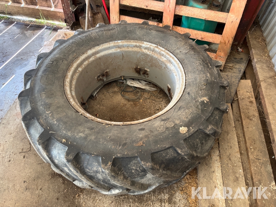 Framdäck till traktor Michelin 480/65R28